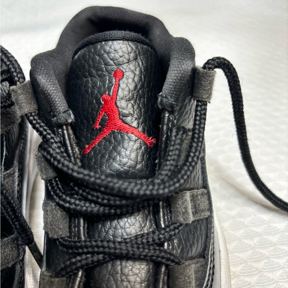 Air Jordan - Picture 6 of 8